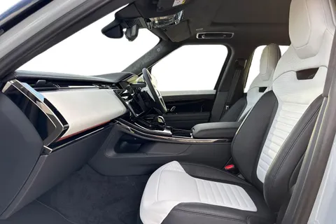  Land Rover Range Rover Sport 4.4P V8 MHEV SV Auto 4WD Euro 6 (s/s) 5dr Thumbnail #4