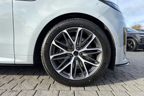  Land Rover Range Rover Sport 4.4P V8 MHEV SV Auto 4WD Euro 6 (s/s) 5dr Thumbnail #9