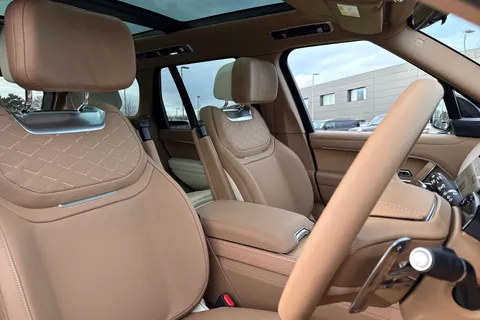  Land Rover Range Rover 4.4 P615 V8 SV Auto 4WD Euro 6 (s/s) 5dr Thumbnail #11