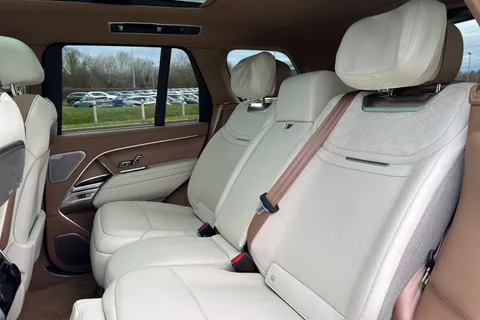  Land Rover Range Rover 4.4 P615 V8 SV Auto 4WD Euro 6 (s/s) 5dr Thumbnail #14