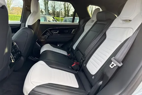  Land Rover Range Rover Sport 4.4P V8 MHEV SV Auto 4WD Euro 6 (s/s) 5dr Thumbnail #14