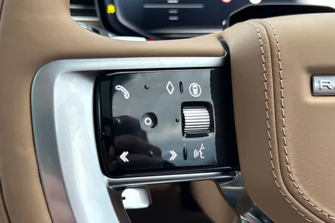  Land Rover Range Rover 4.4 P615 V8 SV Auto 4WD Euro 6 (s/s) 5dr Thumbnail #18