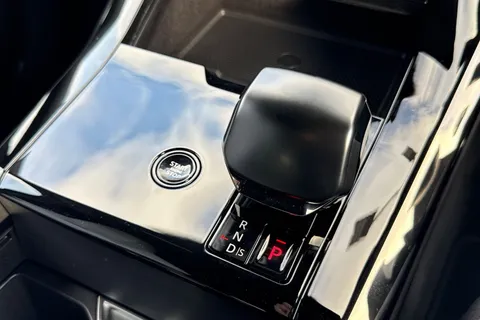  Land Rover Range Rover Sport 4.4P V8 MHEV SV Auto 4WD Euro 6 (s/s) 5dr Thumbnail #17