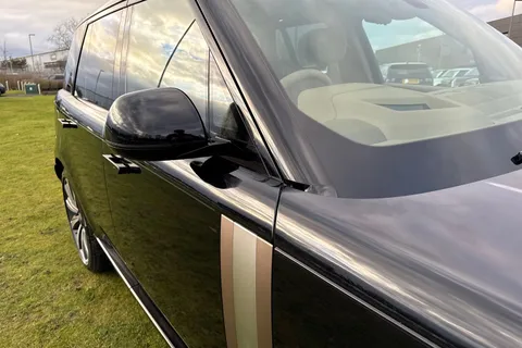  Land Rover Range Rover 4.4 P615 V8 SV Auto 4WD Euro 6 (s/s) 5dr Thumbnail #26