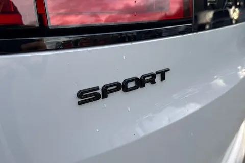  Land Rover Range Rover Sport 3.0 P460e 38.2kWh Dynamic SE Auto 4WD Euro 6 (s/s) 5dr Thumbnail #32