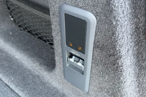  Land Rover Range Rover Sport 3.0 P460e 38.2kWh Dynamic SE Auto 4WD Euro 6 (s/s) 5dr Thumbnail #37