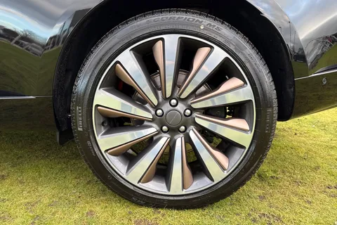  Land Rover Range Rover 4.4 P615 V8 SV Auto 4WD Euro 6 (s/s) 5dr Thumbnail #41