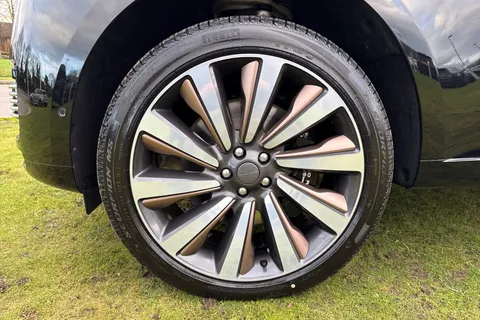  Land Rover Range Rover 4.4 P615 V8 SV Auto 4WD Euro 6 (s/s) 5dr Thumbnail #42