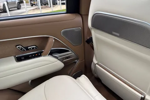  Land Rover Range Rover 4.4 P615 V8 SV Auto 4WD Euro 6 (s/s) 5dr Thumbnail #45