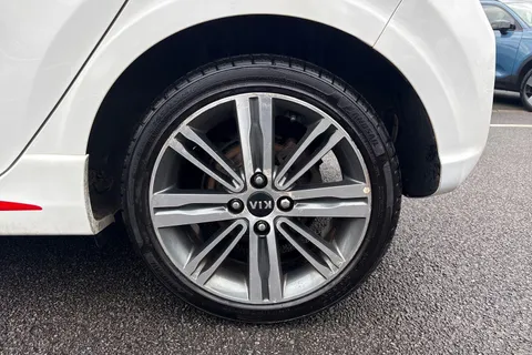 DP67BWM Kia Picanto 1.0 GT-Line Euro 6 5dr Thumbnail #8