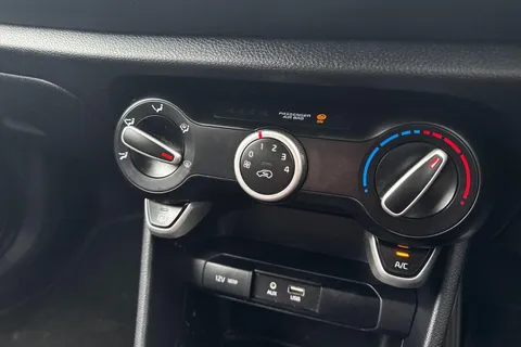 DP67BWM Kia Picanto 1.0 GT-Line Euro 6 5dr Thumbnail #20