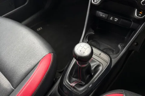 DP67BWM Kia Picanto 1.0 GT-Line Euro 6 5dr Thumbnail #21