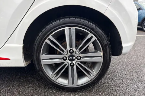 DP67BWM Kia Picanto 1.0 GT-Line Euro 6 5dr Thumbnail #23