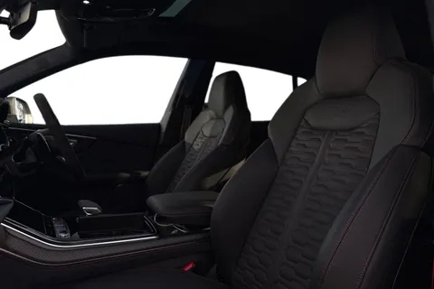 16 of 66 for Audi RS Q8 SUV performance Carbon Vorsprung 640 PS tiptronic