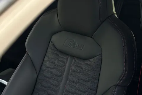 31 of 66 for Audi RS Q8 SUV performance Carbon Vorsprung 640 PS tiptronic