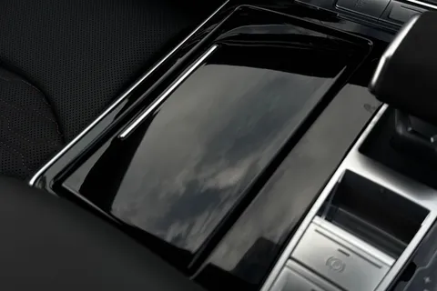 42 of 66 for Audi RS Q8 SUV performance Carbon Vorsprung 640 PS tiptronic