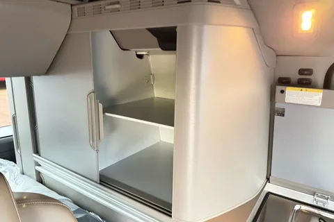 BV75ODB Volkswagen California 2.0 TDI Ocean 5dr DSG-Towpack Thumbnail #48