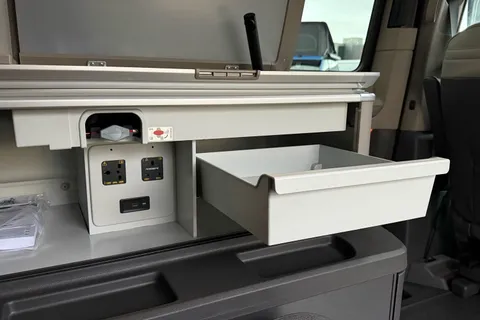 BV75ODB Volkswagen California 2.0 TDI Ocean 5dr DSG-Towpack Thumbnail #50