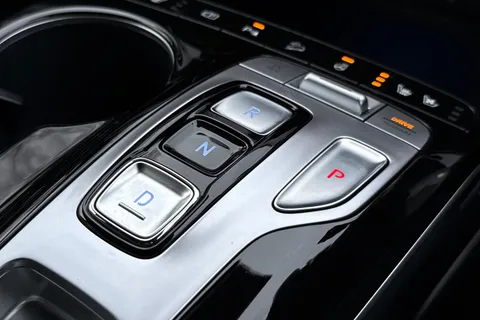 EA72LGC Hyundai Tucson 1.6 TGDi Plug-in Hybrid Ultimate 5dr 4WD Auto Thumbnail #23