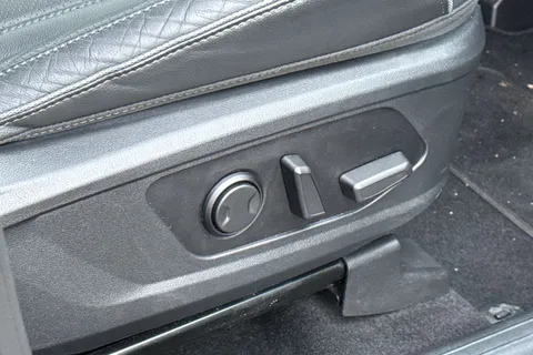 EA72LGC Hyundai Tucson 1.6 TGDi Plug-in Hybrid Ultimate 5dr 4WD Auto Thumbnail #30