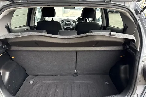 7 of 61 for Hyundai I10 1.0 Premium Euro 6 5dr