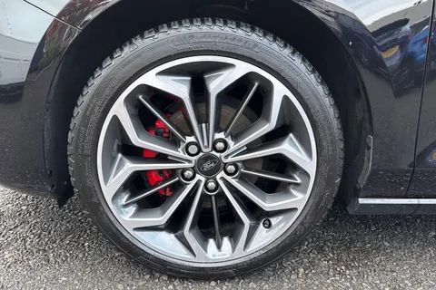 11 of 58 for Ford Focus 1.0T EcoBoost MHEV ST-Line Vignale Euro 6 (s/s) 5dr