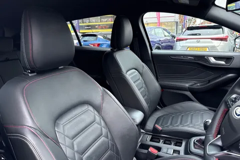 24 of 58 for Ford Focus 1.0T EcoBoost MHEV ST-Line Vignale Euro 6 (s/s) 5dr