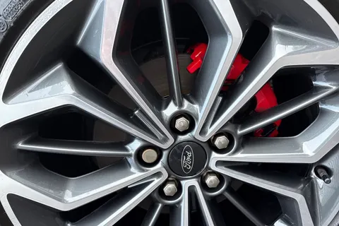 29 of 58 for Ford Focus 1.0T EcoBoost MHEV ST-Line Vignale Euro 6 (s/s) 5dr