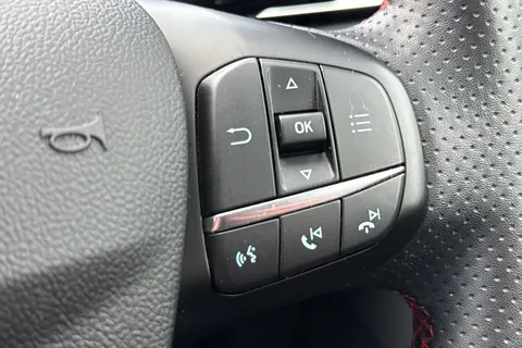 40 of 58 for Ford Focus 1.0T EcoBoost MHEV ST-Line Vignale Euro 6 (s/s) 5dr