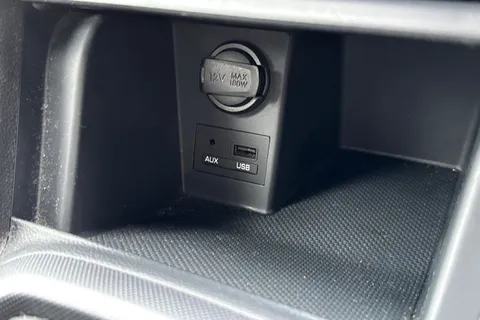 44 of 61 for Hyundai I10 1.0 Premium Euro 6 5dr