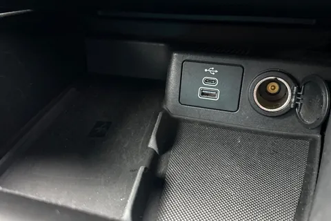 46 of 58 for Ford Focus 1.0T EcoBoost MHEV ST-Line Vignale Euro 6 (s/s) 5dr