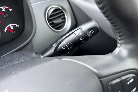 52 of 61 for Hyundai I10 1.0 Premium Euro 6 5dr