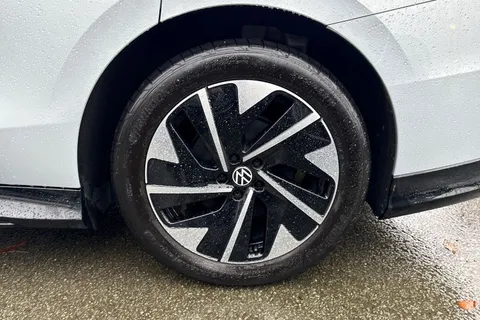 DA25XHH Volkswagen Id.7 210kW Match Pro Plus 77kWh 5dr Auto | Heat Pump | Area View Camera Thumbnail #12