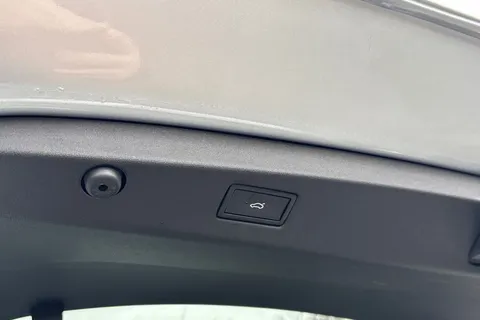 DA25XHH Volkswagen Id.7 210kW Match Pro Plus 77kWh 5dr Auto | Heat Pump | Area View Camera Thumbnail #42