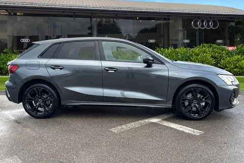 LT75ZWZ Audi A3 Black Edition 40 TFSI e  204 PS S tronic Thumbnail #4