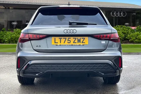 LT75ZWZ Audi A3 Black Edition 40 TFSI e  204 PS S tronic Thumbnail #5