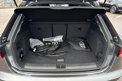 LT75ZWZ Audi A3 Black Edition 40 TFSI e  204 PS S tronic Thumbnail #7