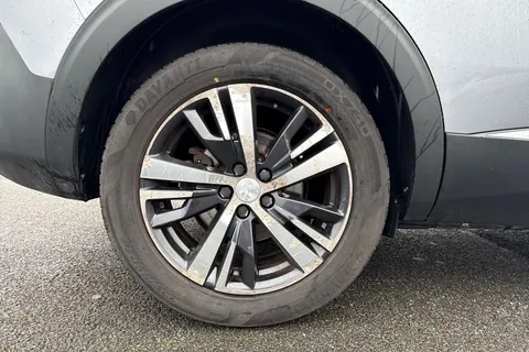 LT18FDD PEUGEOT 5008 1.6 BlueHDi Allure Euro 6 (s/s) 5dr Thumbnail #11