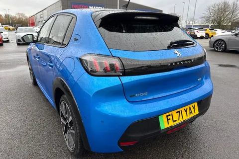 FL71YAY PEUGEOT e-208 50kWh GT Auto 5dr Thumbnail #8