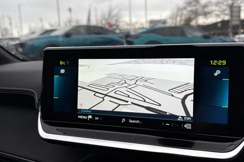 FL71YAY PEUGEOT e-208 50kWh GT Auto 5dr Thumbnail #17