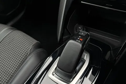 FL71YAY PEUGEOT e-208 50kWh GT Auto 5dr Thumbnail #61