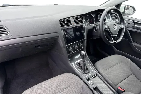 MJ19DXD Volkswagen Golf 1.0 TSI Match DSG Euro 6 (s/s) 5dr Thumbnail #16