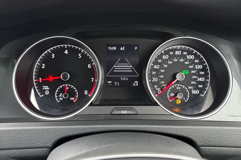 MJ19DXD Volkswagen Golf 1.0 TSI Match DSG Euro 6 (s/s) 5dr Thumbnail #43