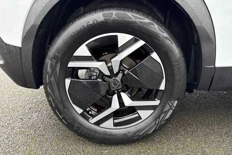 YT24RUR PEUGEOT e-2008 54kWh Allure Auto 5dr (7kW Charger) Thumbnail #11