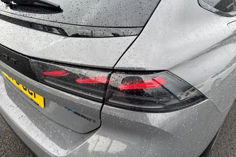 16 of 67 for PEUGEOT 508 SW 1.6 12.4kWh GT e-EAT Euro 6 (s/s) 5dr