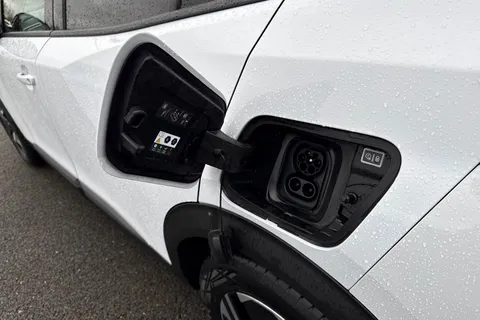 YT24RUR PEUGEOT e-2008 54kWh Allure Auto 5dr (7kW Charger) Thumbnail #25