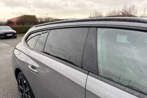 37 of 67 for PEUGEOT 508 SW 1.6 12.4kWh GT e-EAT Euro 6 (s/s) 5dr