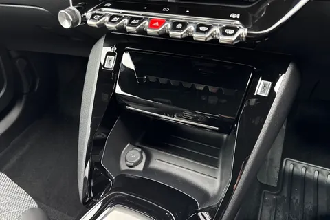 YT24RUR PEUGEOT e-2008 54kWh Allure Auto 5dr (7kW Charger) Thumbnail #55