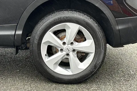 YE70OCZ Nissan Qashqai 1.3 DIG-T Acenta Premium DCT Auto Euro 6 (s/s) 5dr Thumbnail #13