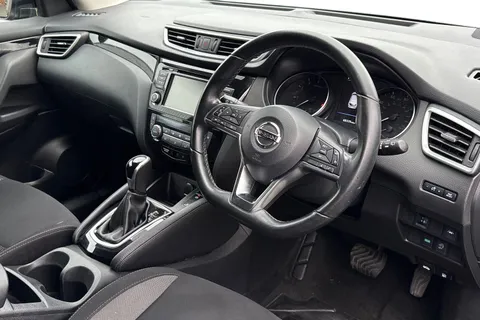 YE70OCZ Nissan Qashqai 1.3 DIG-T Acenta Premium DCT Auto Euro 6 (s/s) 5dr Thumbnail #15